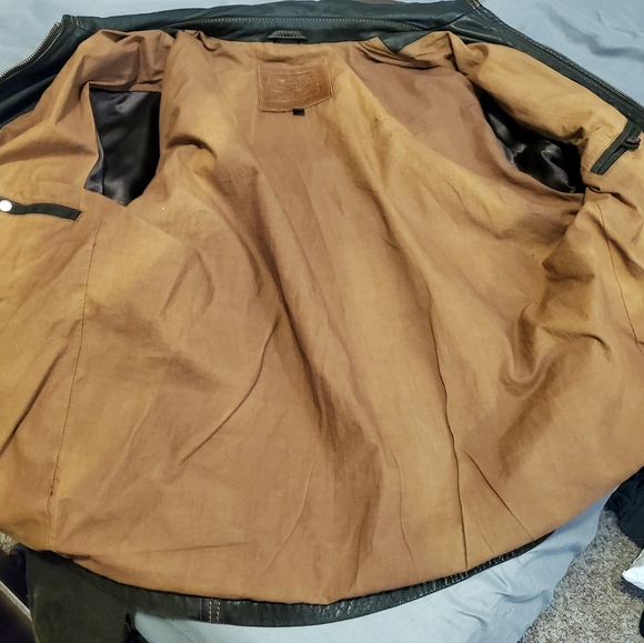 Brown leather jacket - Picture 5 of 12